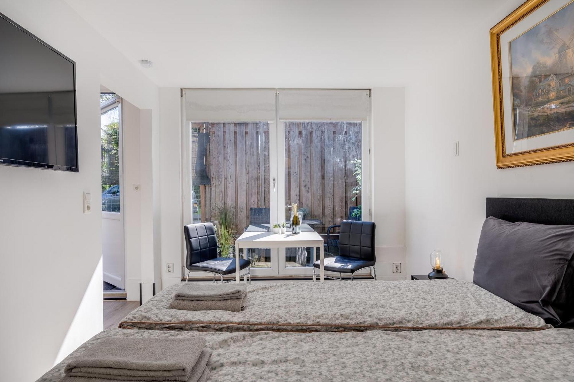 Luxe Wellness Apartment Apeldoorn With Jacuzzi And Sauna Exterior photo