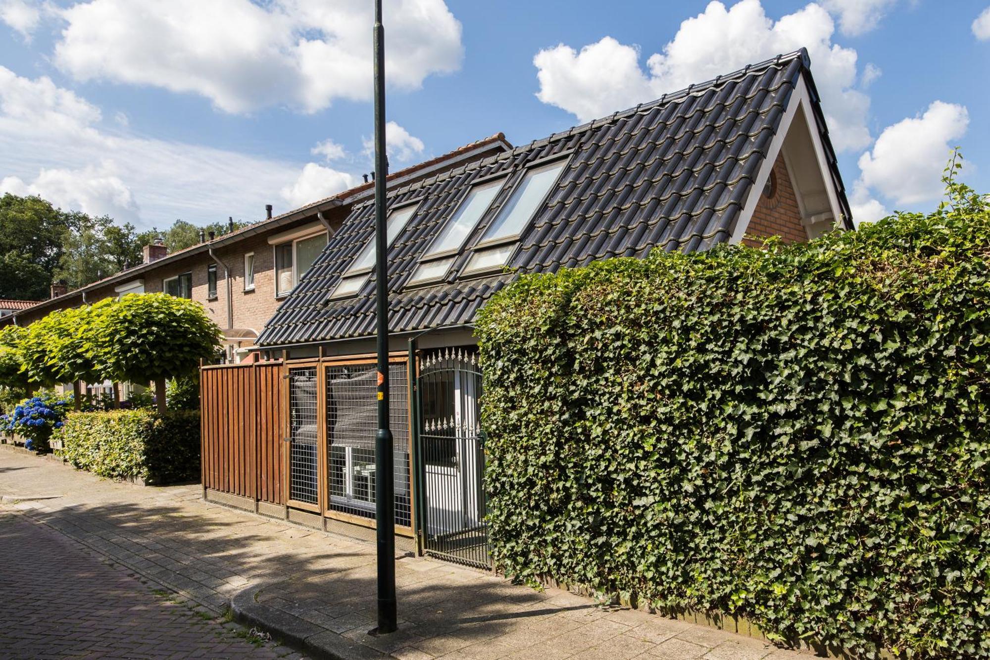 Luxe Wellness Apartment Apeldoorn With Jacuzzi And Sauna Exterior photo