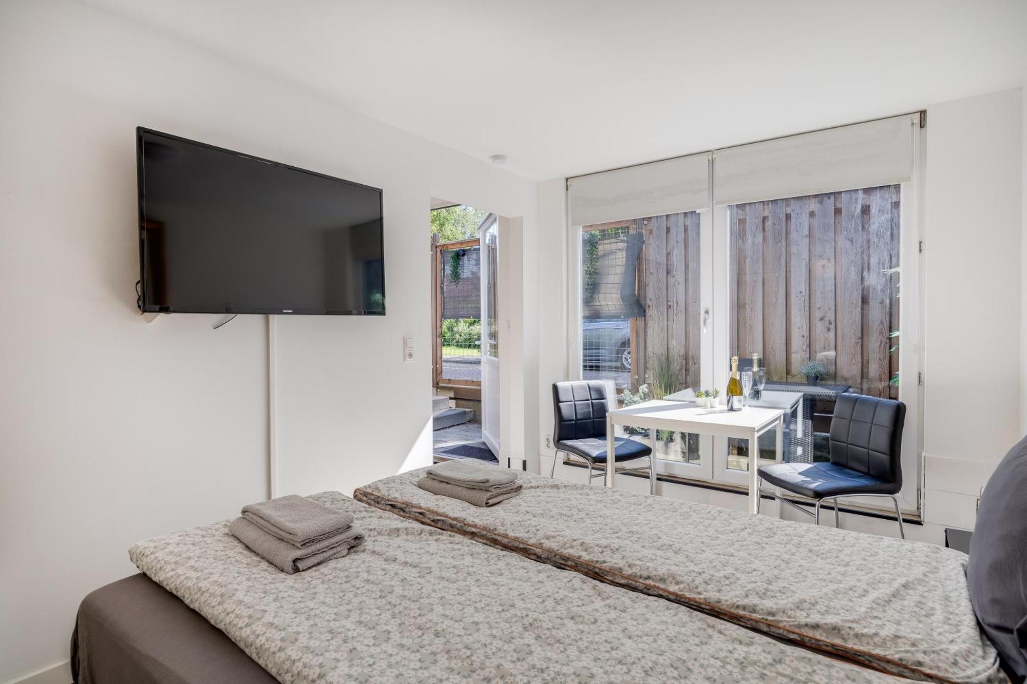 Luxe Wellness Apartment Apeldoorn With Jacuzzi And Sauna Exterior photo