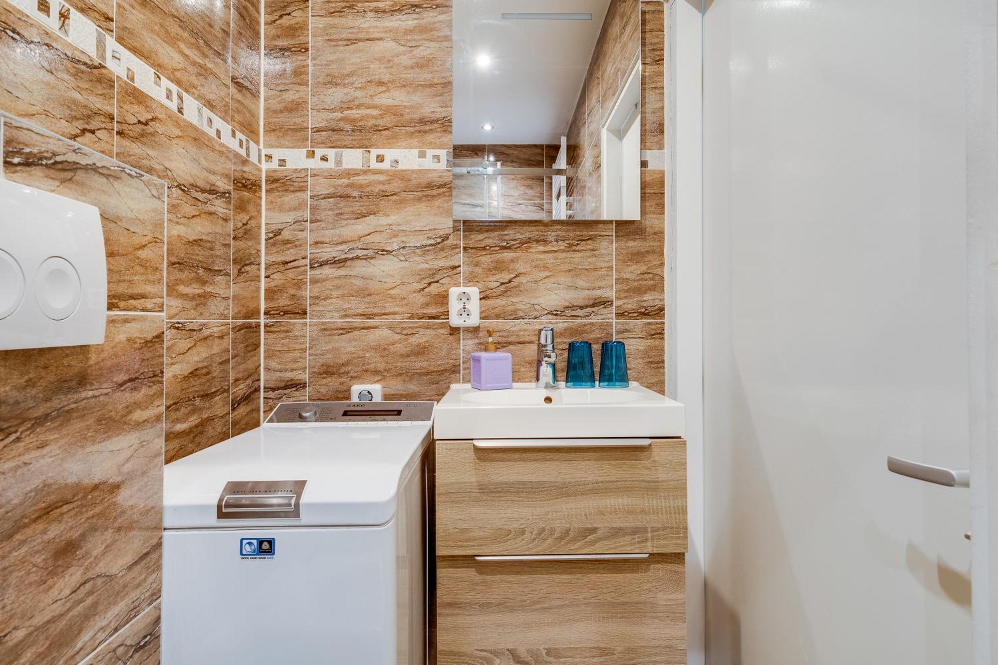 Luxe Wellness Apartment Apeldoorn With Jacuzzi And Sauna Exterior photo