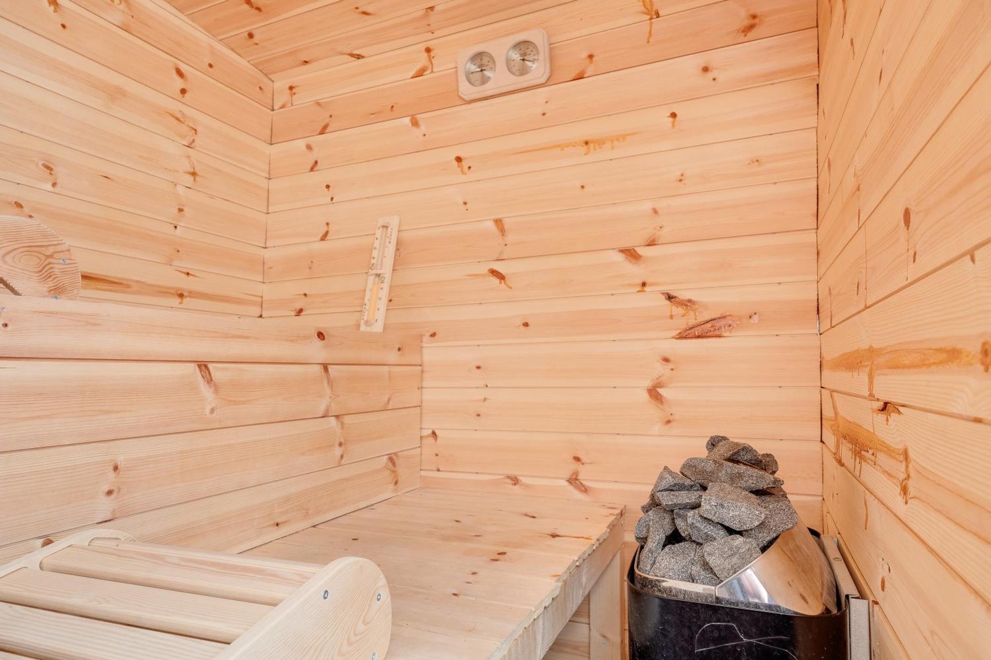 Luxe Wellness Apartment Apeldoorn With Jacuzzi And Sauna Exterior photo